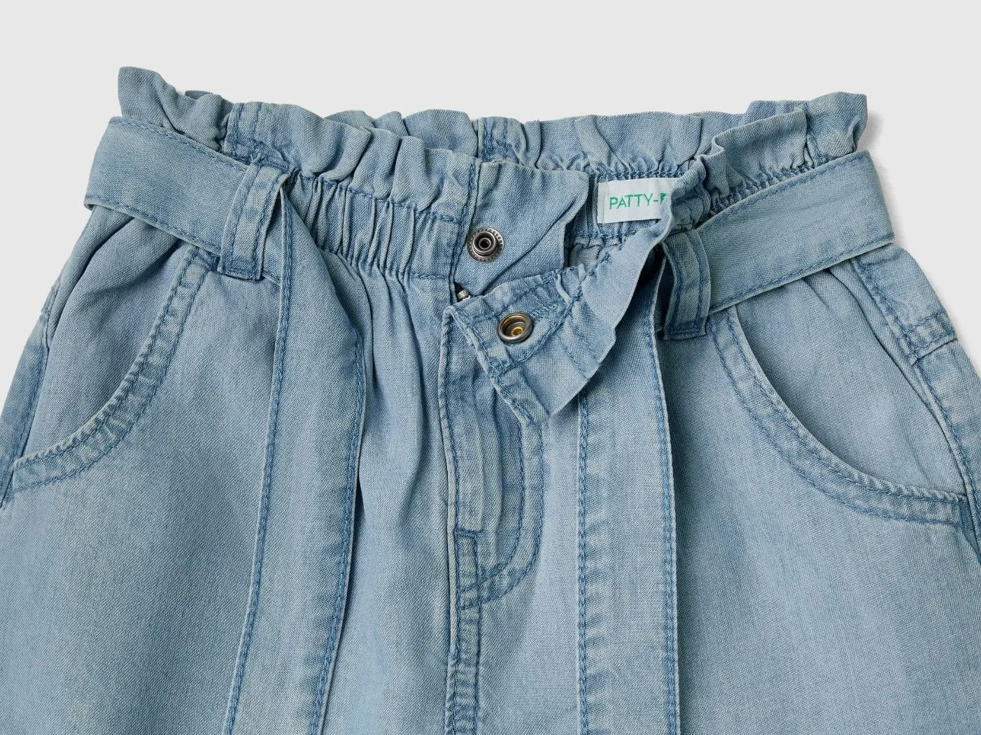 Paperbag jeans with belt