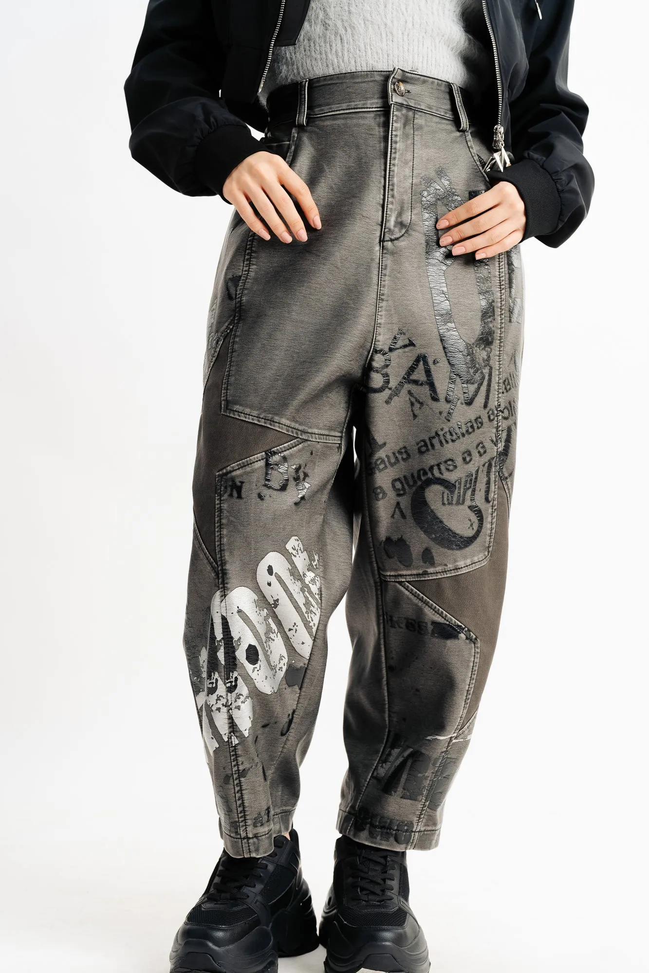 Printed Slouchy Jeans