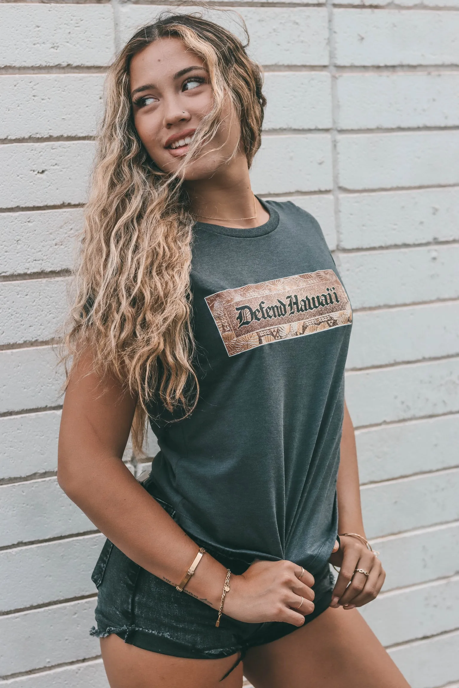 WAHINE GOLD Slouchy Tee